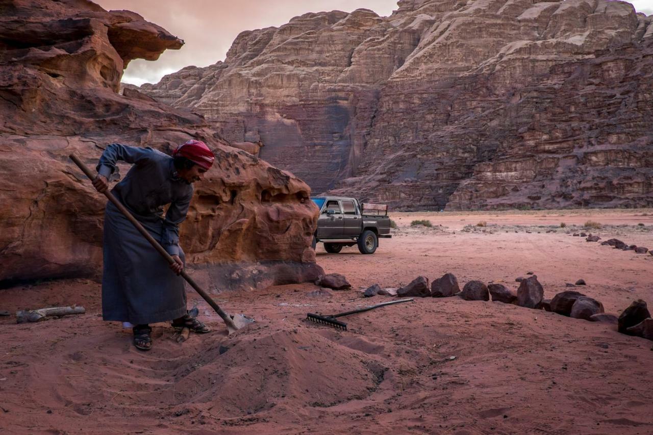 Arabian Nights Hotel Wadi Rum Exterior photo